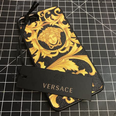 versace handyhülle iphone 12 pro max|Designer Phone Cases & Tech Accessories .